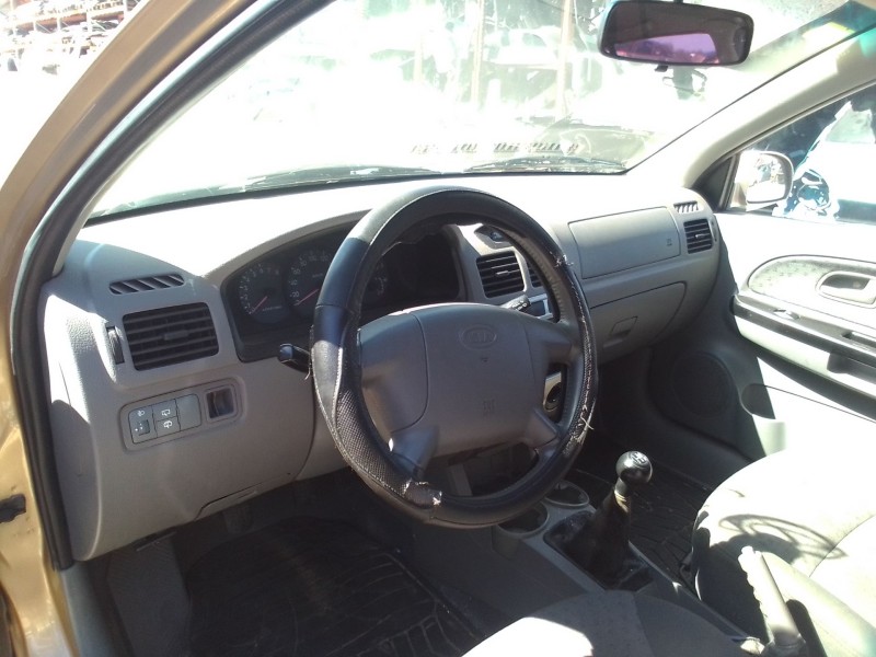 kia rio i fastback (dc) del año 2005