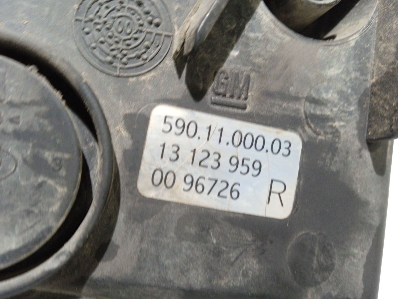 Recambio de faro antiniebla derecho para opel signum elegance referencia OEM IAM 13123959 0096726R 