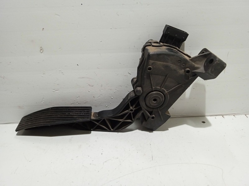 Recambio de potenciometro pedal para opel signum elegance referencia OEM IAM 9186724  