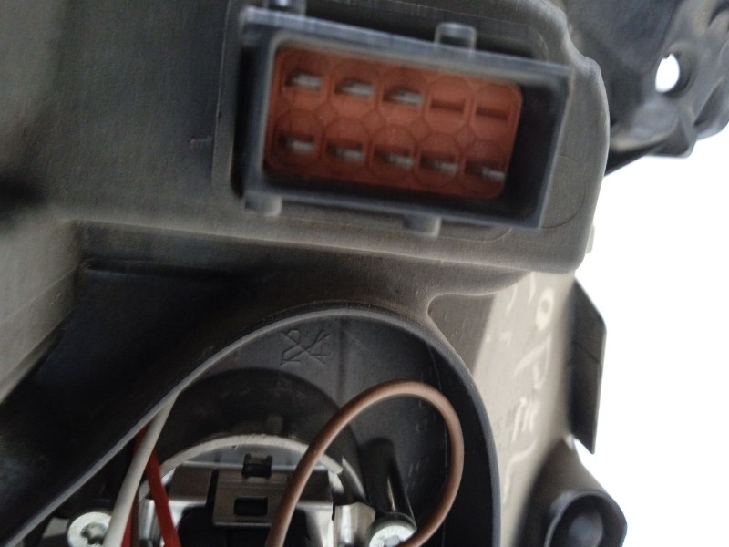 Recambio de faro izquierdo para opel signum elegance referencia OEM IAM   