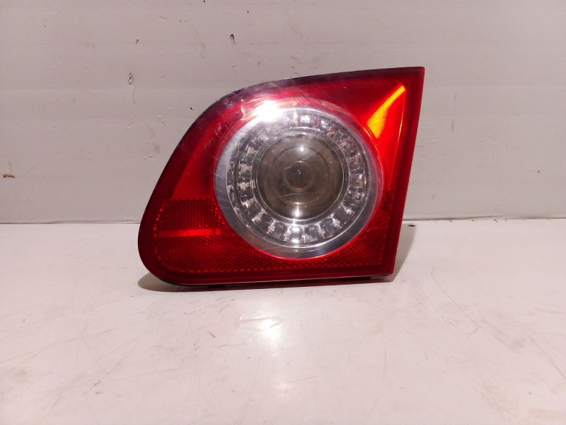 Recambio de piloto trasero derecho interior para volkswagen passat berlina (3c2) referencia OEM IAM 3C5945093E  