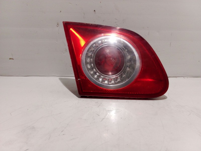 Recambio de piloto trasero izquierdo interior para volkswagen passat berlina (3c2) referencia OEM IAM 3C5945094E  