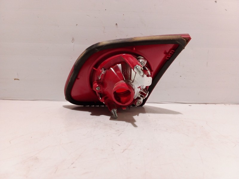 Recambio de piloto trasero izquierdo interior para volkswagen passat berlina (3c2) referencia OEM IAM 3C5945094E  