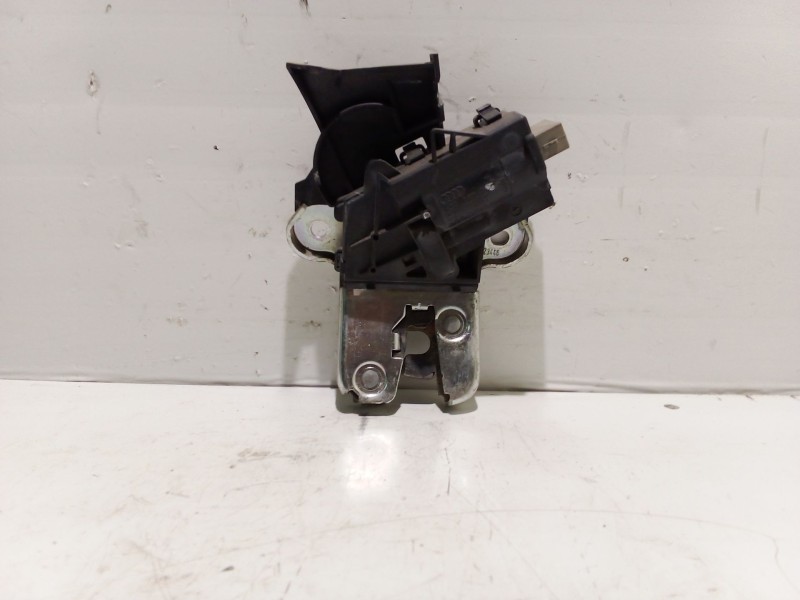 Recambio de cerradura maletero / porton para volkswagen passat berlina (3c2) referencia OEM IAM 4F5827505D  