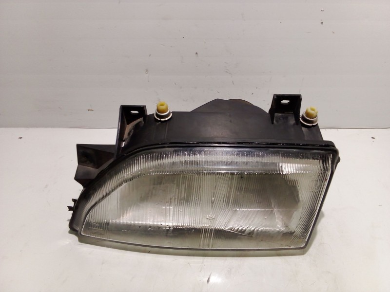 Recambio de faro izquierdo para ford orion iii (gal) 1.6 referencia OEM IAM 6619786  