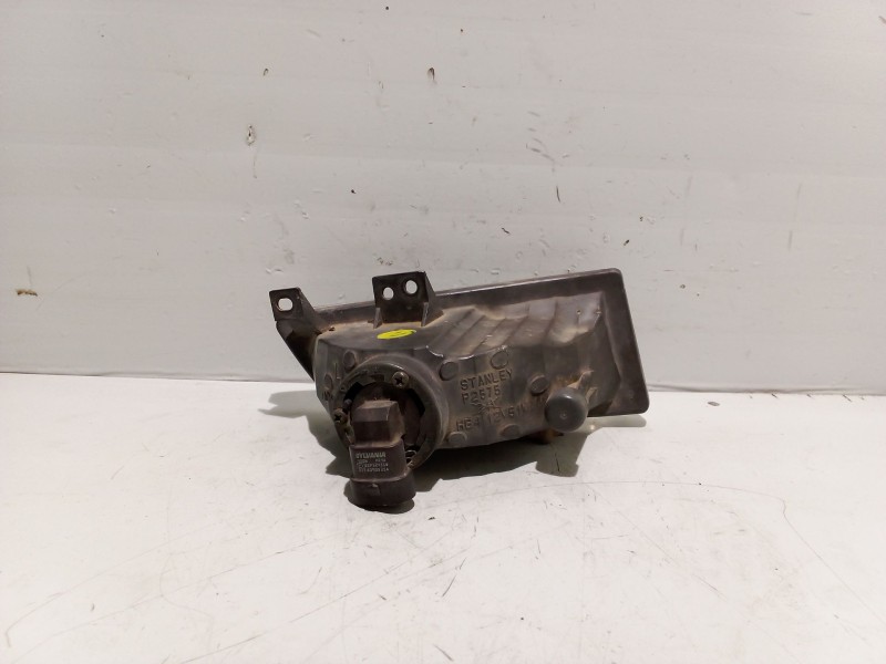 Recambio de faro antiniebla izquierdo para mazda 2 berlina (dy) referencia OEM IAM 0   Recambio de faro antiniebla izquierdo para mazda 2 berlina (dy) referencia OEM IAM 0