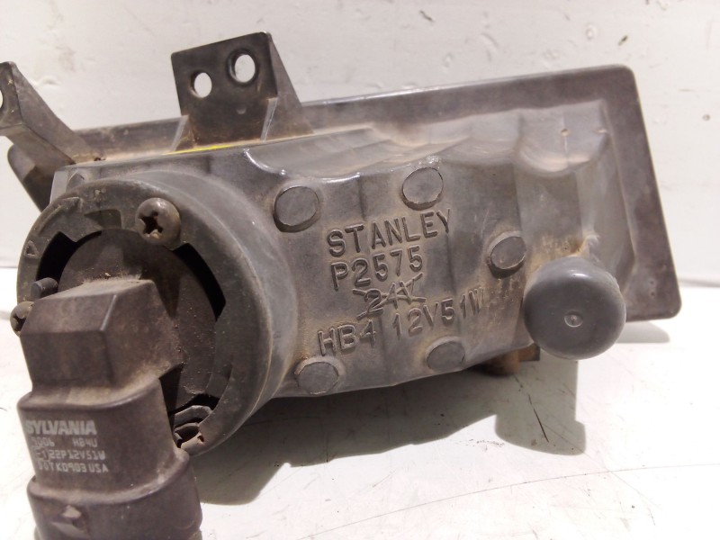 Recambio de faro antiniebla izquierdo para mazda 2 berlina (dy) referencia OEM IAM 0   Recambio de faro antiniebla izquierdo para mazda 2 berlina (dy) referencia OEM IAM 0