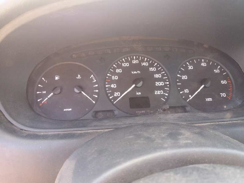 renault megane i berlina hatchback (ba0) 1.6   |   0.95 - ... | 1995 | 90 cv / 66 kw del año 1995