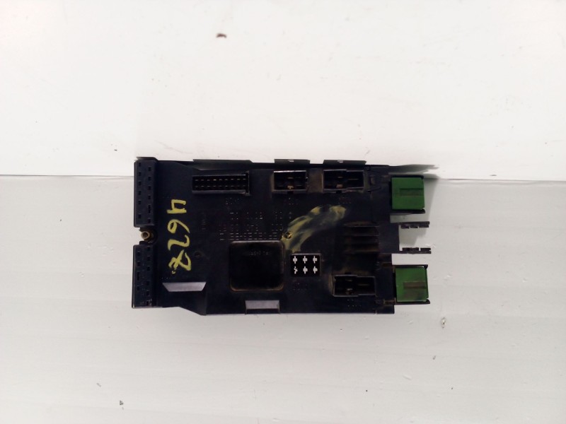 Recambio de caja reles / fusibles para mercedes-benz vito (w638) caja cerrada referencia OEM IAM 0005400650 08501002 