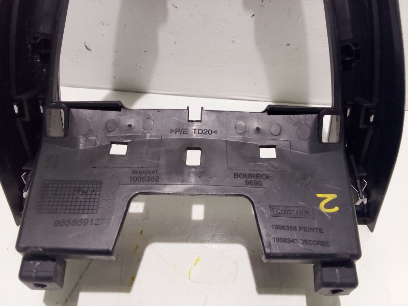 Recambio de mascara cuadro instrumentos para peugeot 308 sw i (4e_, 4h_) 1.6 hdi referencia OEM IAM 9658691277  