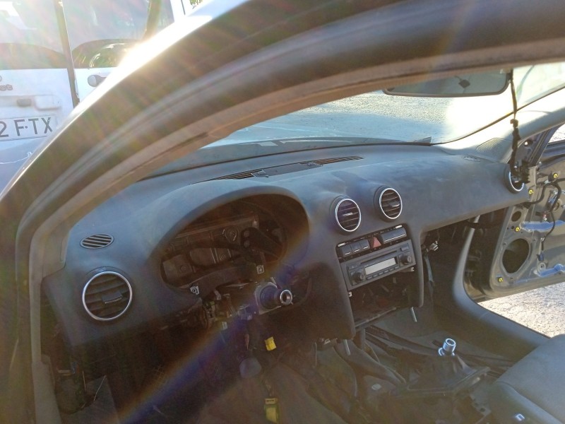 Recambio de salpicadero para audi a3 (8p1) 1.9 tdi referencia OEM IAM   