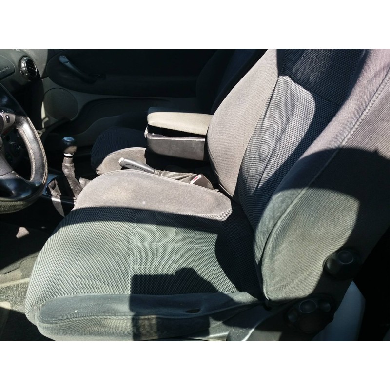 alfa romeo 147 (190) 1.9 jtd distinctive   |   12.00 - 12.04 | 2000 - 2004 | 116 cv / 85 kw del año 2000