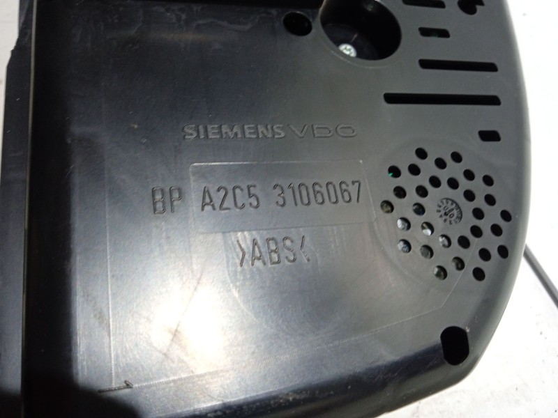 Recambio de cuadro instrumentos para volkswagen passat b6 (3c2) 2.0 tdi referencia OEM IAM 3C0920871K  