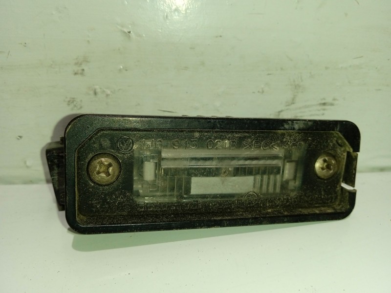 Recambio de piloto matricula para volkswagen passat b6 (3c2) 2.0 tdi referencia OEM IAM 1J6943021B  