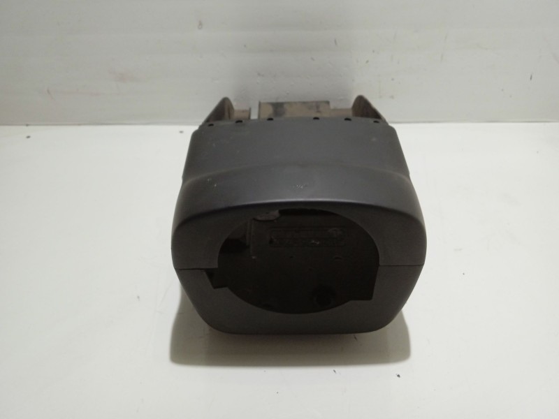 Recambio de moldura para volkswagen passat b6 (3c2) 2.0 tdi referencia OEM IAM 3C0858560B  