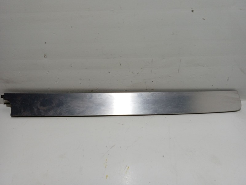 Recambio de moldura para volkswagen passat b6 (3c2) 2.0 tdi referencia OEM IAM 3C1857212F  