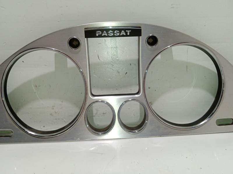 Recambio de mascara cuadro instrumentos para volkswagen passat b6 (3c2) 2.0 tdi referencia OEM IAM 3C1858335  