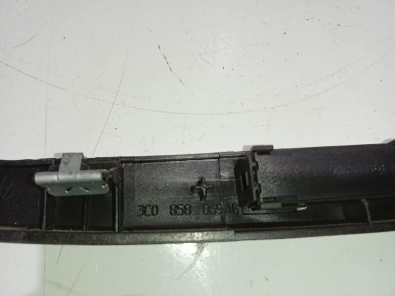 Recambio de moldura para volkswagen passat b6 (3c2) 2.0 tdi referencia OEM IAM 3C0858069AC  