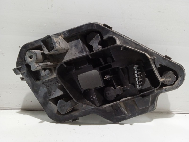 Recambio de portalamparas para opel astra gtc sport referencia OEM IAM 16139200  