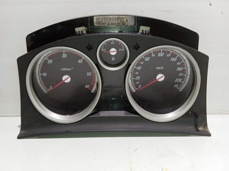 Recambio de cuadro instrumentos para opel astra gtc sport referencia OEM IAM 13267565  