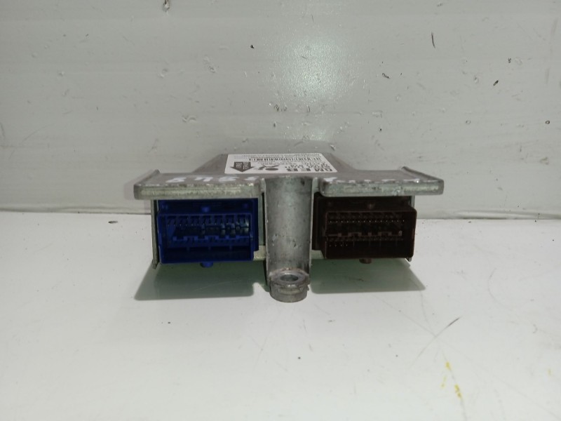 Recambio de centralita airbag para opel astra gtc sport referencia OEM IAM 13251079  