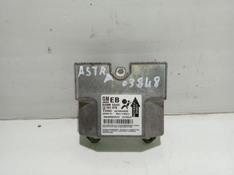 Recambio de centralita airbag para opel astra gtc sport referencia OEM IAM 13251079  