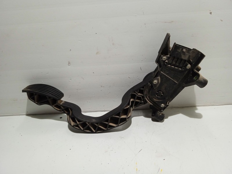 Recambio de potenciometro pedal para fiat bravo (198) 1.9 8v jtd cat referencia OEM IAM 0280755052  