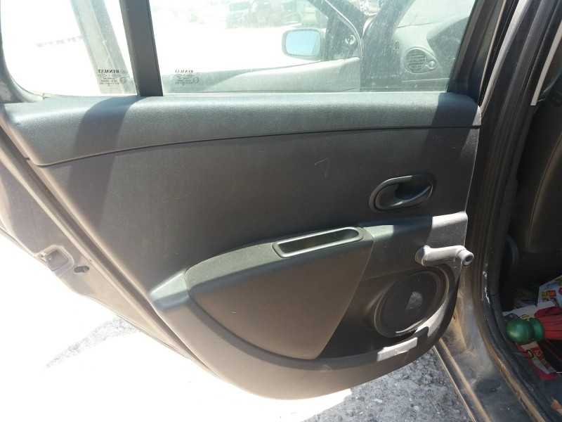 renault clio iii    |   0.05 - ... | 2005 del año 2005