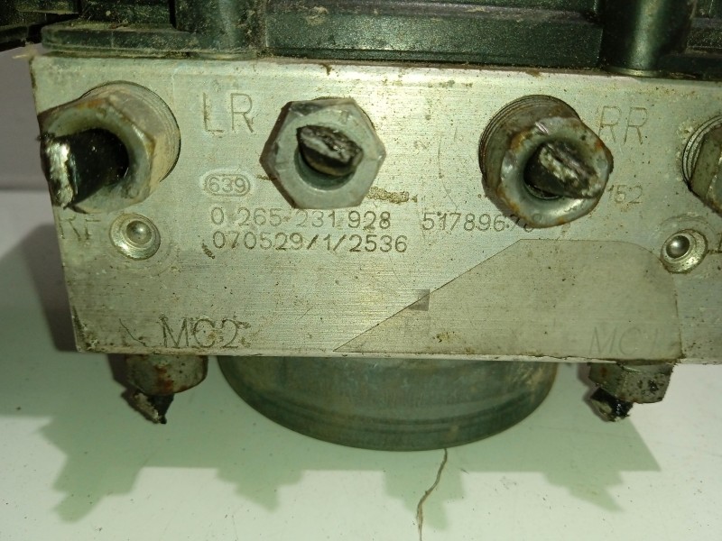 Recambio de abs para fiat bravo (198) 1.9 8v jtd cat referencia OEM IAM 0265231928  