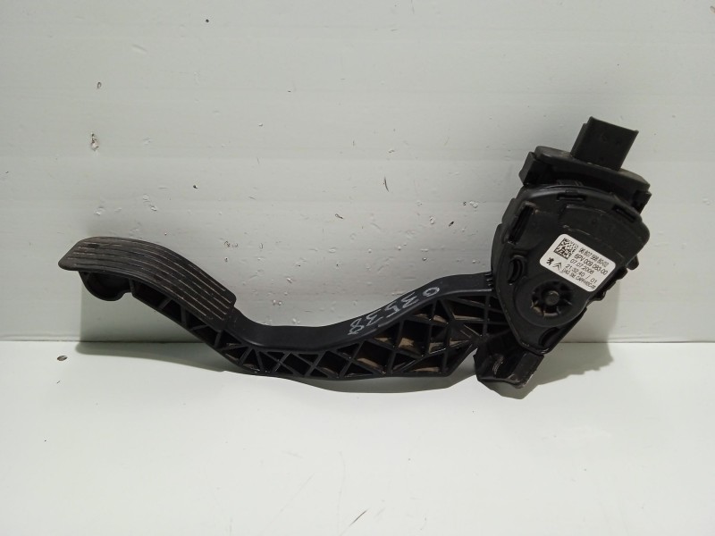 Recambio de potenciometro pedal para peugeot 207 xs referencia OEM IAM 9680756880  