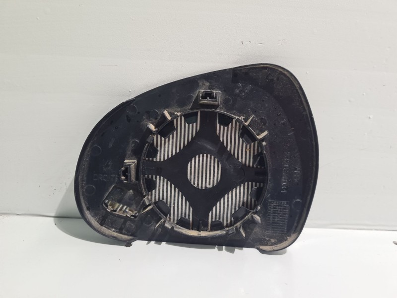 Recambio de cristal retrovisor derecho para peugeot 207 xs referencia OEM IAM 232634034  