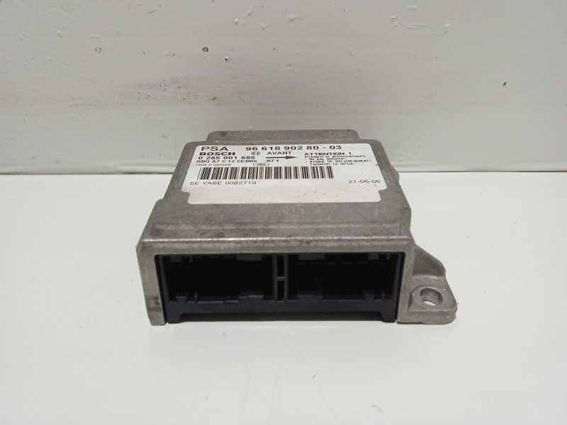 Recambio de centralita airbag para peugeot 207 xs referencia OEM IAM 9661890280  