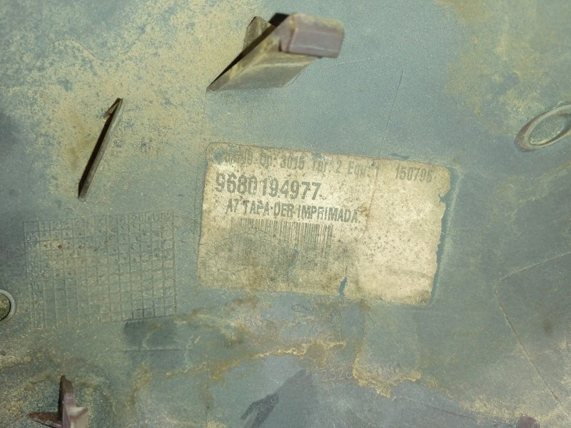 Recambio de carcasa retrovisor derecho para peugeot 207 xs referencia OEM IAM 9680194977  