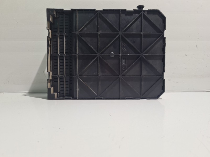 Recambio de centralita bsi para peugeot 207 xs referencia OEM IAM 9659285380  