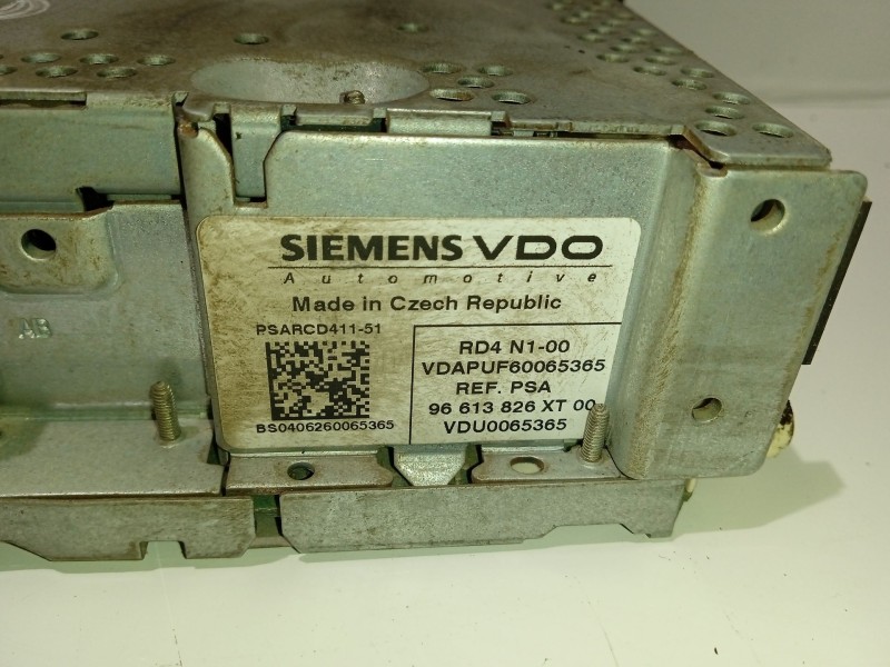 Recambio de sistema audio / radio cd para peugeot 207 xs referencia OEM IAM 96613826XT  