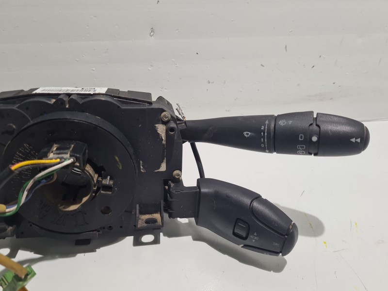 Recambio de com2000 para peugeot 207 xs referencia OEM IAM 96630724XT  