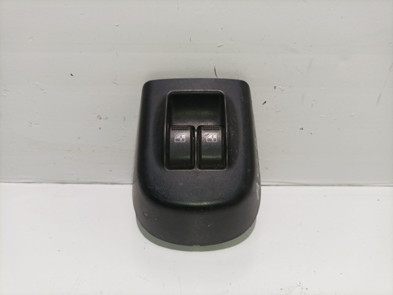 Recambio de mando elevalunas trasero derecho para hyundai atos (em) 1.1 gls referencia OEM IAM   