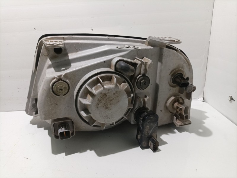Recambio de faro derecho para hyundai atos (em) 1.1 gls referencia OEM IAM 9212005520  