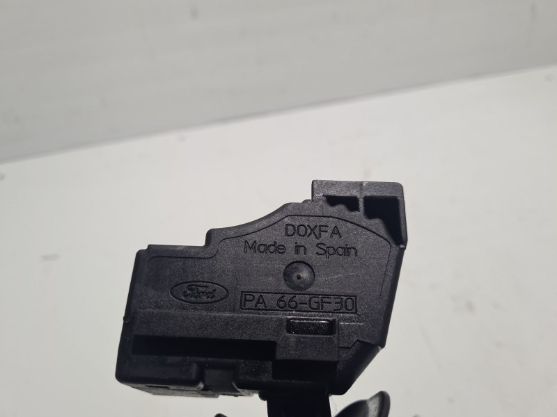 Recambio de mando limpia para ford fusion (cbk) 1.4 16v cat referencia OEM IAM 2S6T17A553  