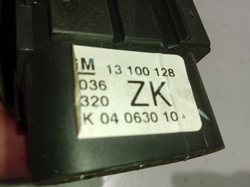 Recambio de mando luces para opel astra h (a04) 1.4 (l48) referencia OEM IAM 13100128  
