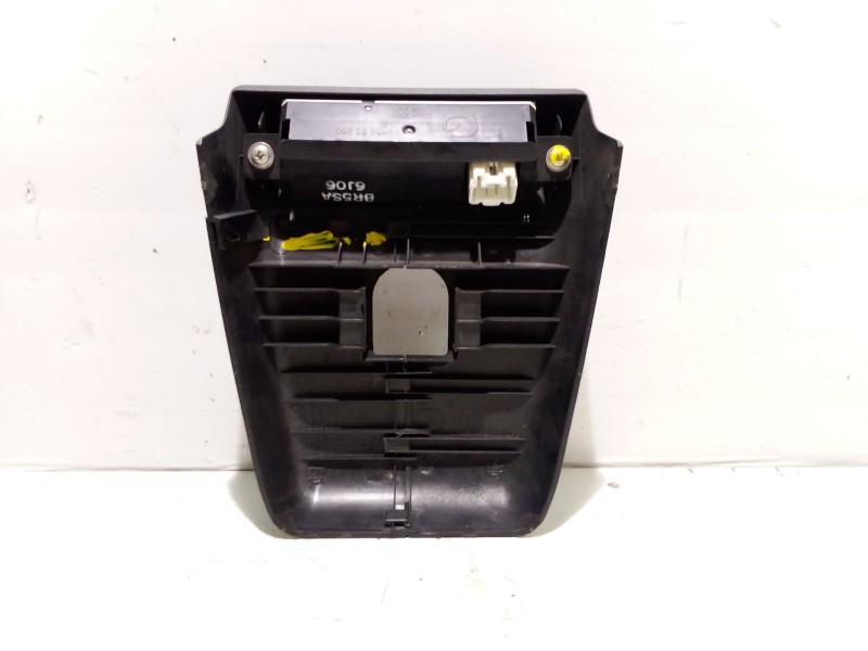 Recambio de pantalla multifuncion para mazda 3 berlina (bk) referencia OEM IAM BR5S691C1 BR5S55280 
