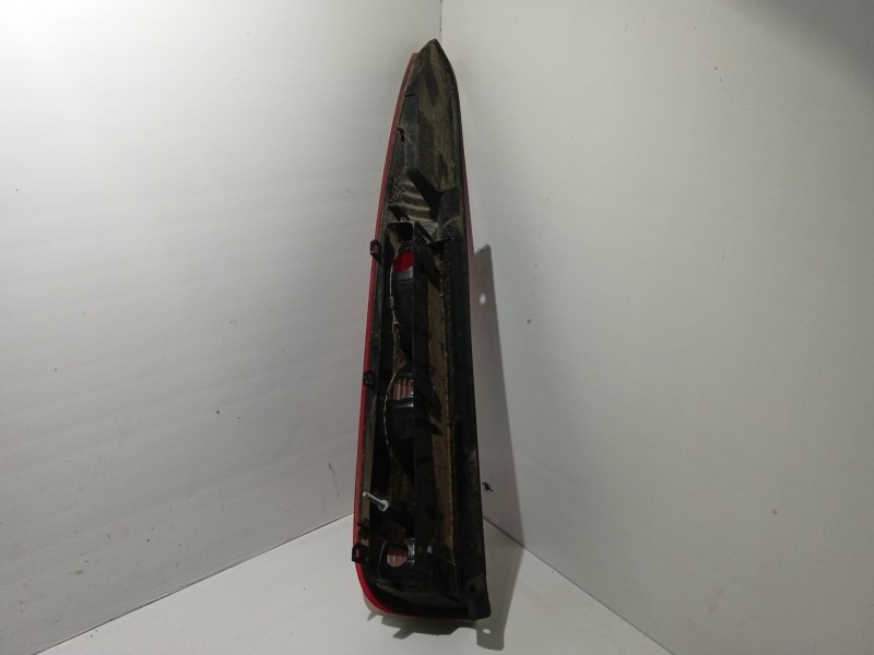 Recambio de piloto trasero derecho para ford fusion (cbk) trend referencia OEM IAM 1324515  