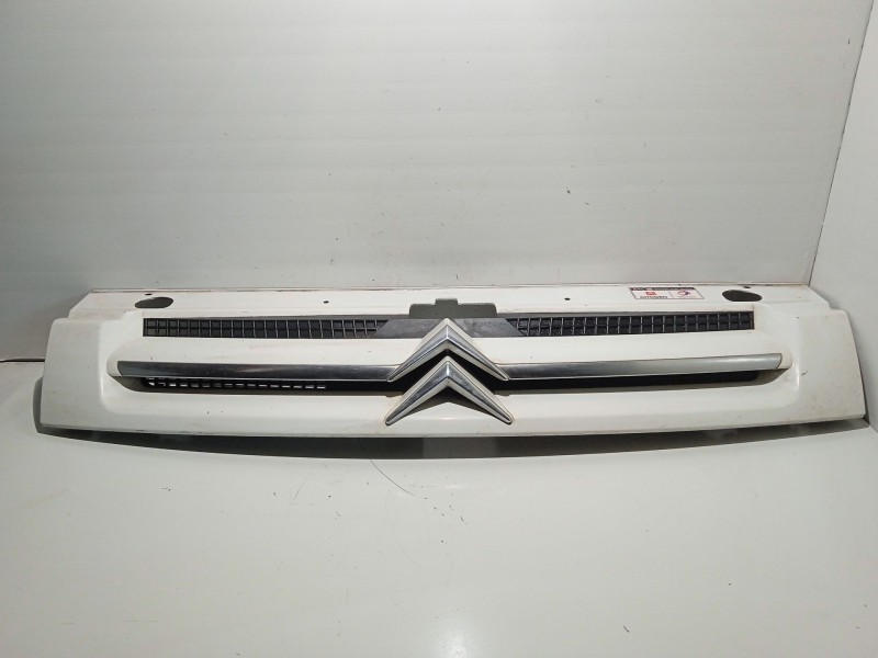Recambio de rejilla delantera para citroën berlingo 1.9 diesel referencia OEM IAM 9644758177  