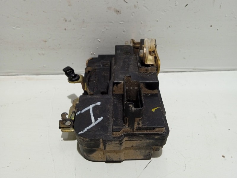 Recambio de cerradura puerta delantera izquierda para citroën berlingo 1.9 diesel referencia OEM IAM   