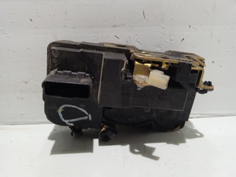 Recambio de cerradura puerta delantera derecha para citroën berlingo 1.9 diesel referencia OEM IAM   