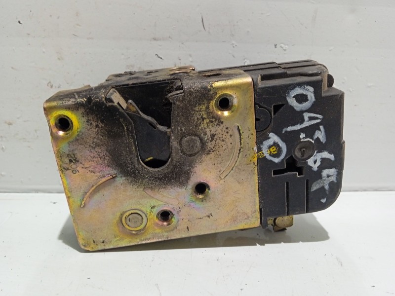 Recambio de cerradura puerta delantera derecha para citroën berlingo 1.9 diesel referencia OEM IAM   