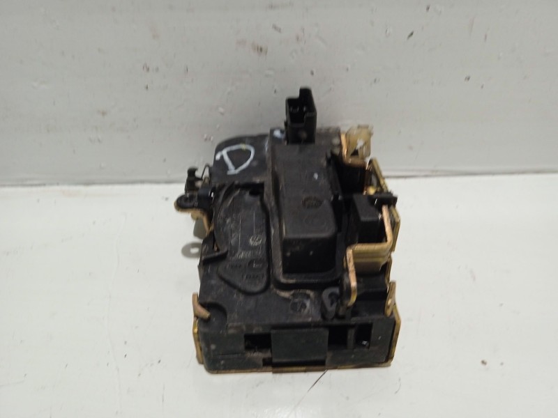 Recambio de cerradura puerta delantera derecha para citroën berlingo 1.9 diesel referencia OEM IAM   