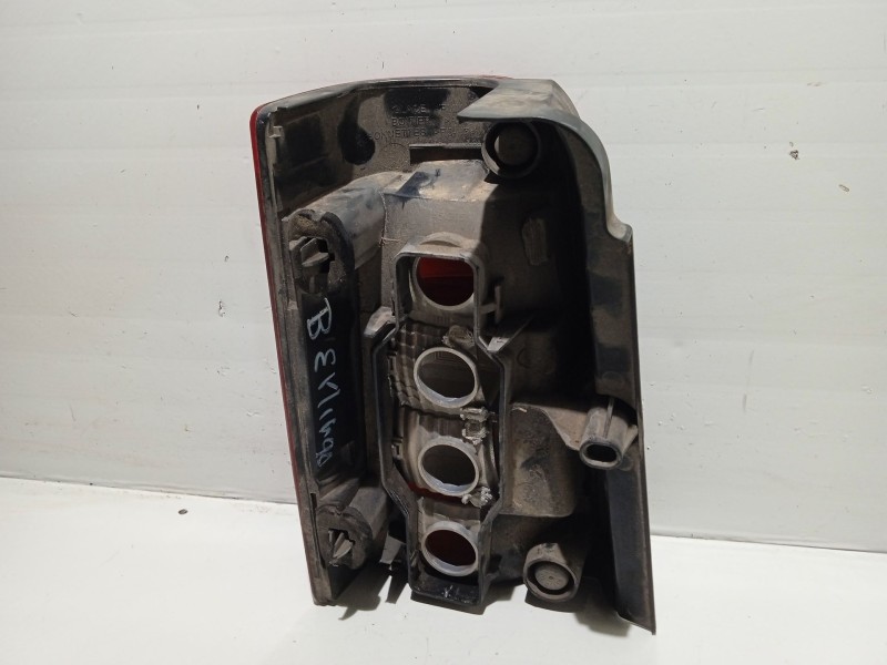 Recambio de piloto trasero derecho para citroën berlingo 1.9 diesel referencia OEM IAM 9657976980  