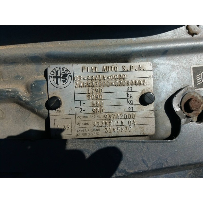 alfa romeo 147 (190) 1.9 jtd distinctive   |   12.00 - 12.04 | 2000 - 2004 | 116 cv / 85 kw del año 2000