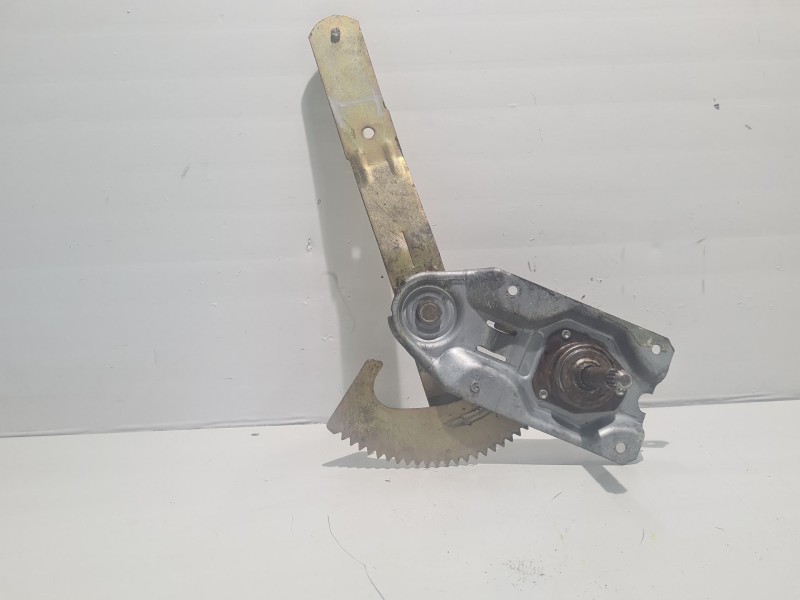 Recambio de elevalunas trasero izquierdo para ford fiesta berlina referencia OEM IAM   
